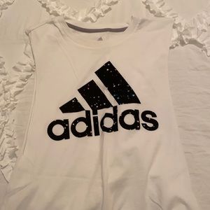 ADIDAS TSHIRT/tank. Never worn M